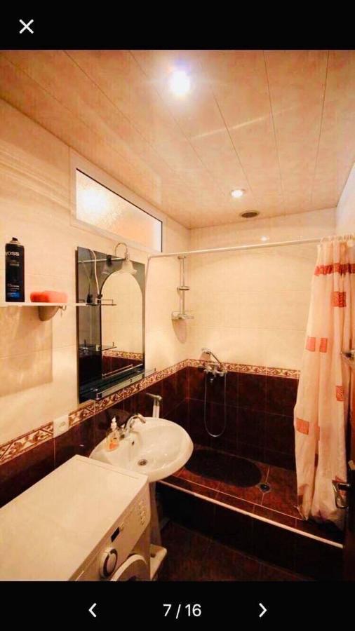 יירבאן Center Hostel And Tours מראה חיצוני תמונה